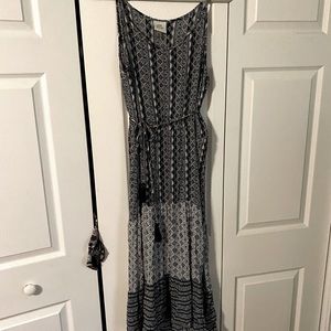 Knox Rose Tribal Print midi dress